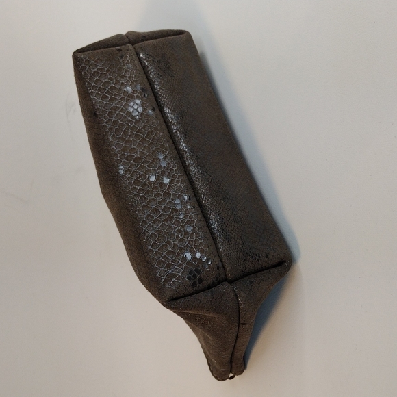 Sm leather bag, zipper closure - Picture 2 of 3